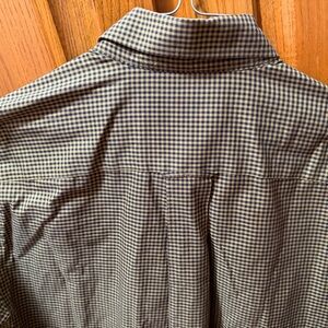 Orvis Men's Size L‎ Black and Green Gingham Shirt